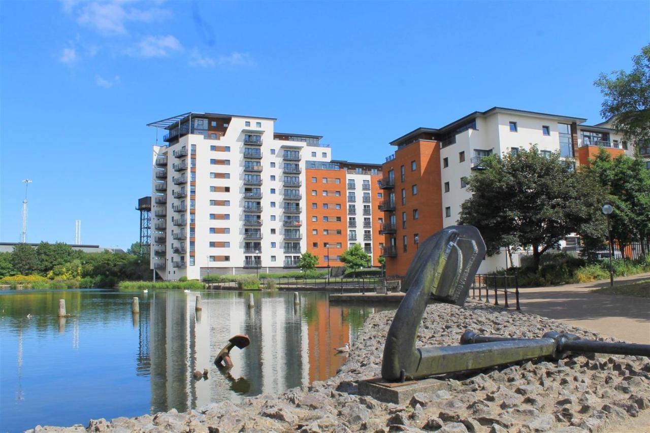 Lush Cardiff Bay Apartment With Secure Parking And Fast Wifi Exterior photo